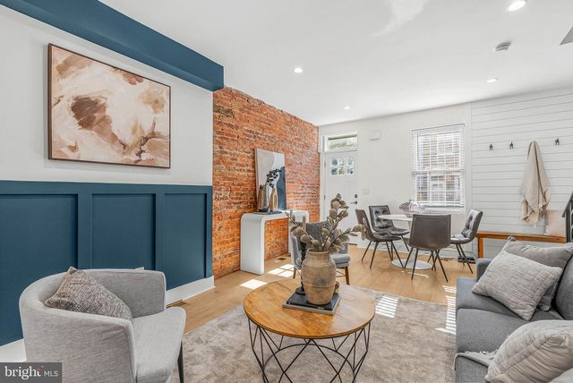 2211 E GORDON ST, Philadelphia, PA 19125