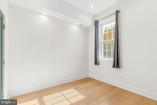 2211 E GORDON ST, Philadelphia, PA 19125