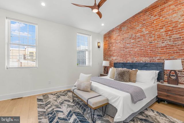 2211 E GORDON ST, Philadelphia, PA 19125