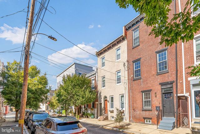 2211 E GORDON ST, Philadelphia, PA 19125