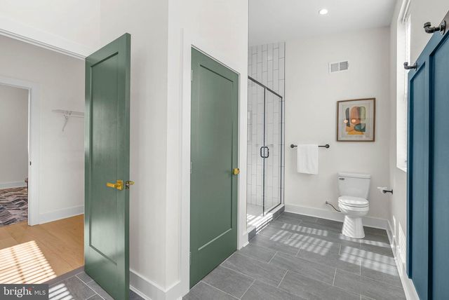 2211 E GORDON ST, Philadelphia, PA 19125