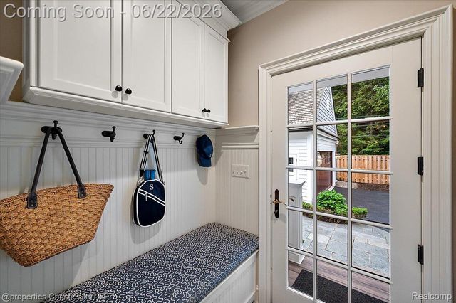 469 Bonnie Brier Street, Birmingham, MI 48009