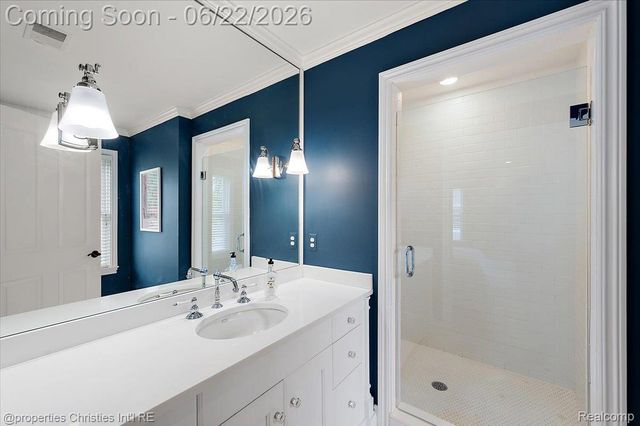 469 Bonnie Brier Street, Birmingham, MI 48009