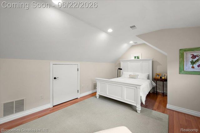 469 Bonnie Brier Street, Birmingham, MI 48009
