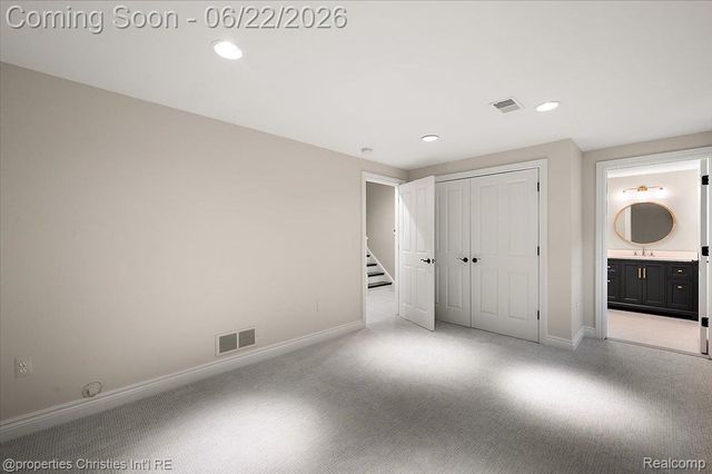 469 Bonnie Brier Street, Birmingham, MI 48009