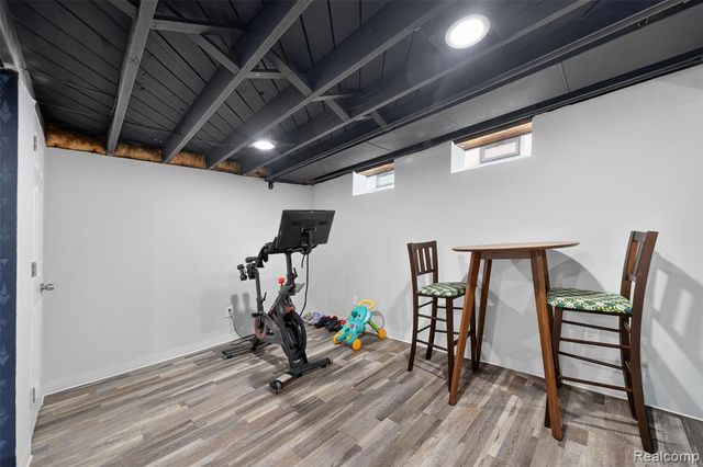102 Jeffrey Avenue, Royal Oak, MI 48073