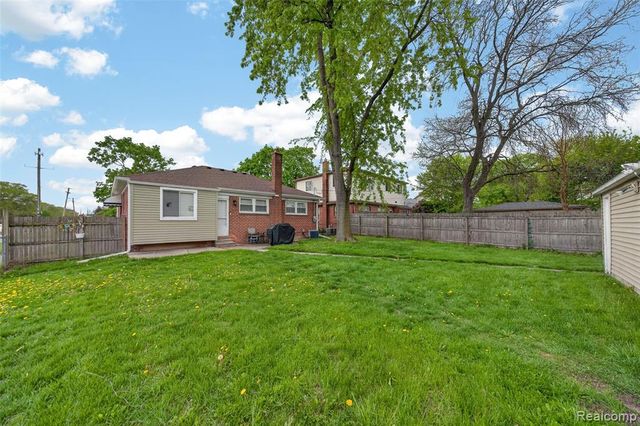 102 Jeffrey Avenue, Royal Oak, MI 48073