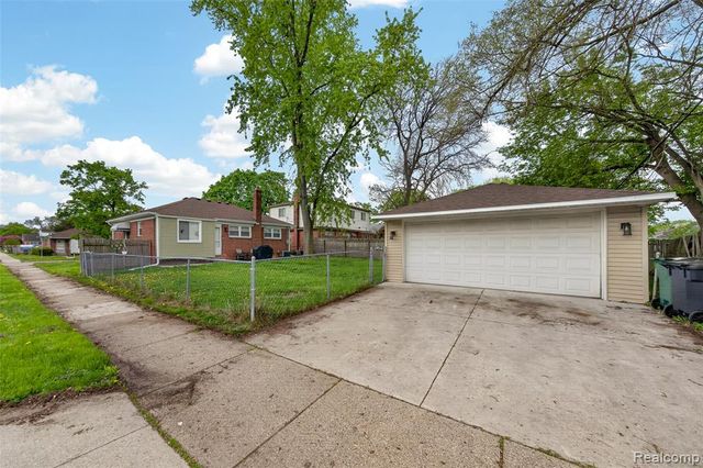 102 Jeffrey Avenue, Royal Oak, MI 48073