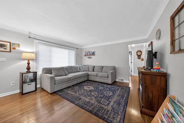 102 Jeffrey Avenue, Royal Oak, MI 48073