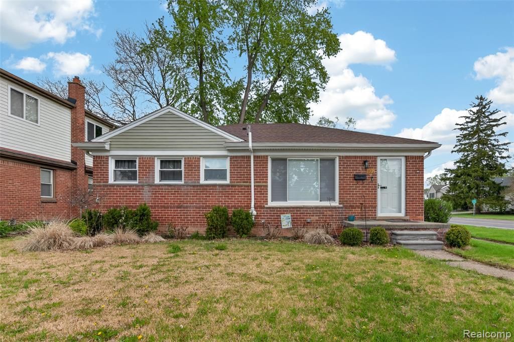 102 Jeffrey Avenue, Royal Oak, MI 48073