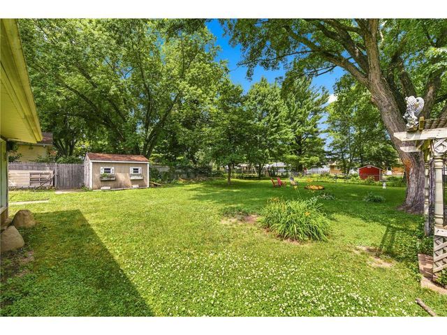 925 Roosevelt Street, River Falls, WI 54022