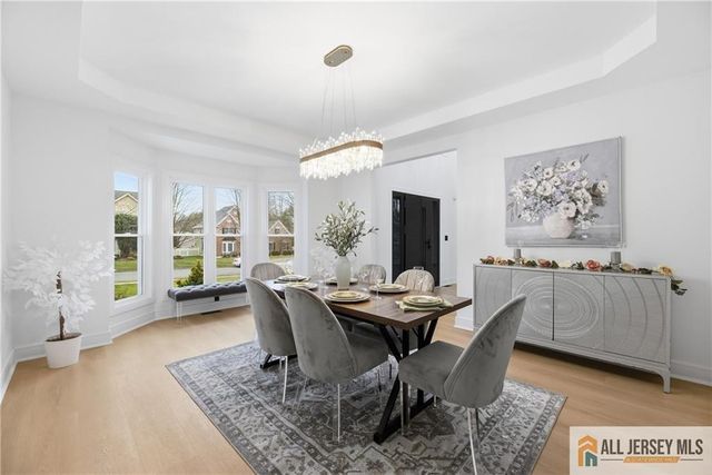 5 Hackett Drive, Edison, NJ 08820