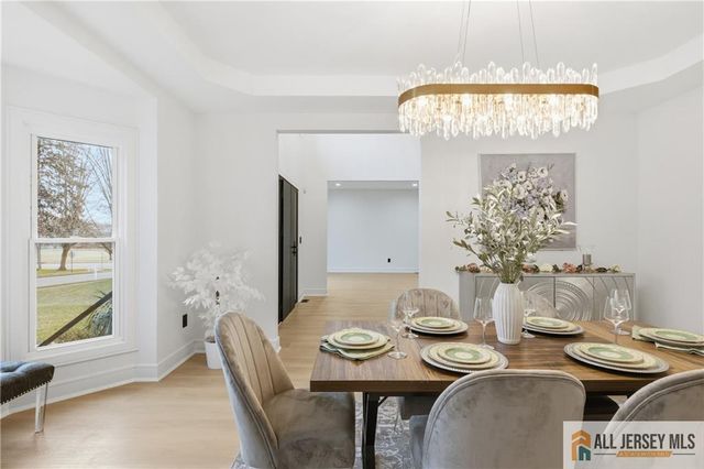 5 Hackett Drive, Edison, NJ 08820