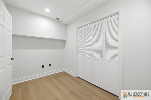 5 Hackett Drive, Edison, NJ 08820