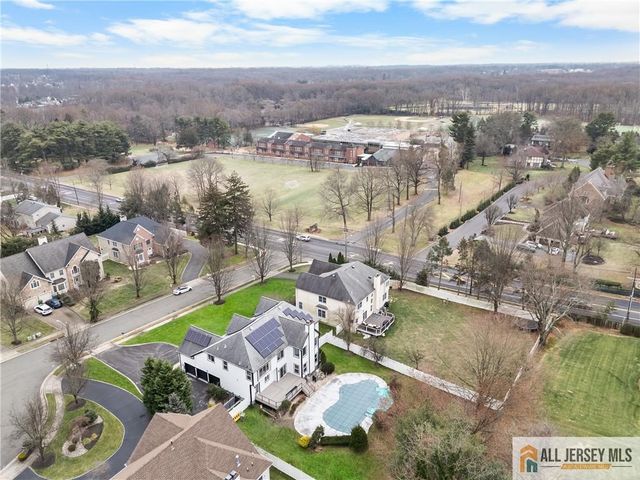 5 Hackett Drive, Edison, NJ 08820