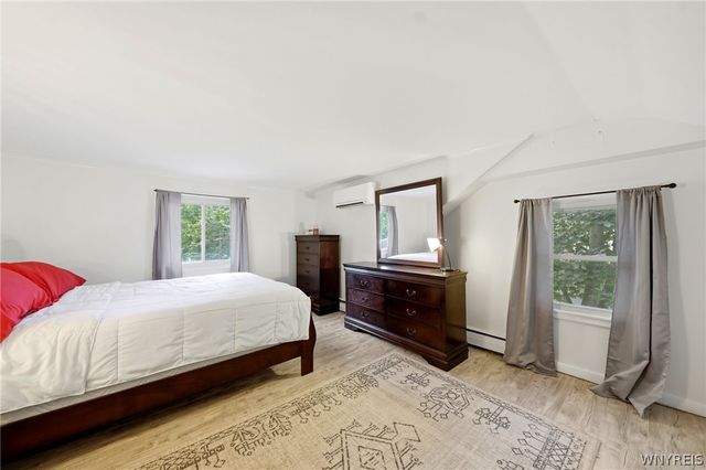 5241 William Street, Lancaster, NY 14086