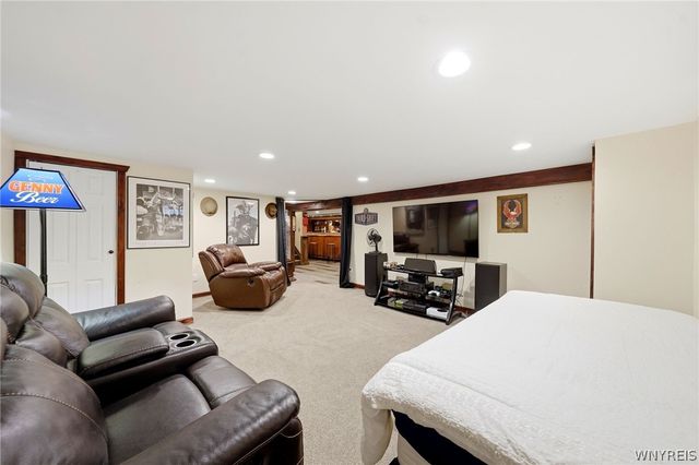 5241 William Street, Lancaster, NY 14086