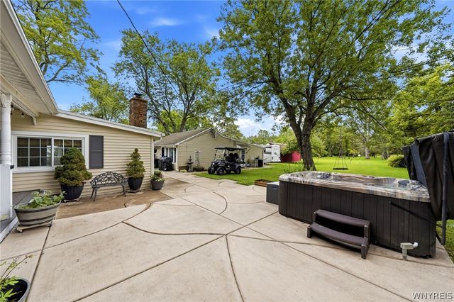 5241 William Street, Lancaster, NY 14086