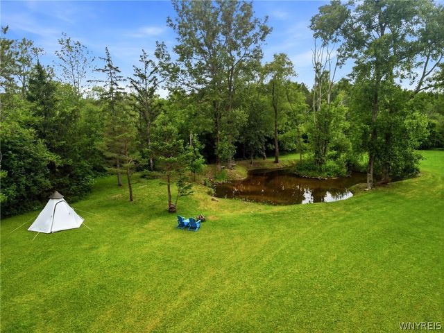 5241 William Street, Lancaster, NY 14086