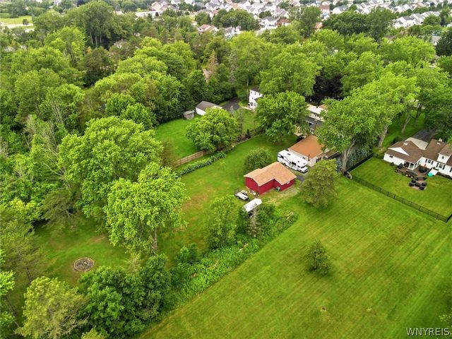 5241 William Street, Lancaster, NY 14086