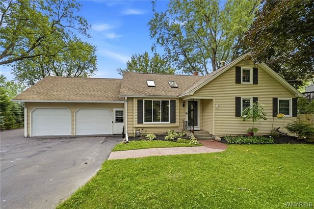 5241 William Street, Lancaster, NY 14086