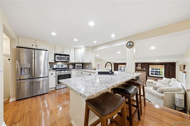 5241 William Street, Lancaster, NY 14086