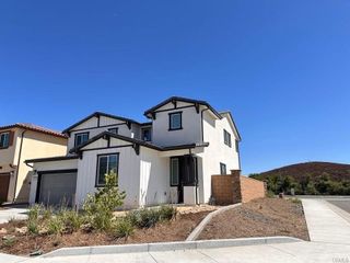 33305 Rusty Court, Winchester, CA 92596