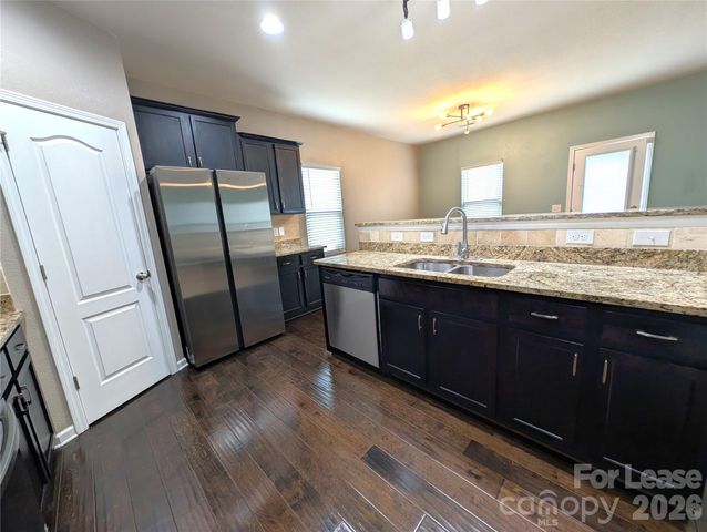 9223 Avery Meadows Drive, Charlotte, NC 28216