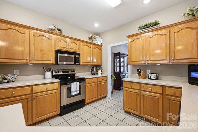 5881 Highway 557 Highway, Lake Wylie, SC 29710