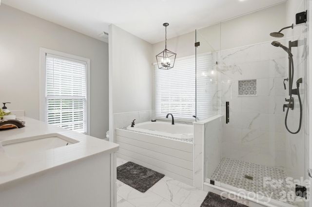 5881 Highway 557 Highway, Lake Wylie, SC 29710