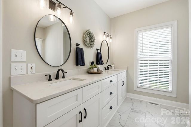 5881 Highway 557 Highway, Lake Wylie, SC 29710