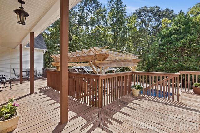 5881 Highway 557 Highway, Lake Wylie, SC 29710