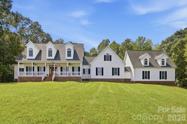 5881 Highway 557 Highway, Lake Wylie, SC 29710
