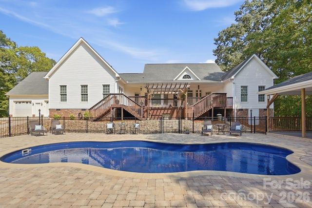 5881 Highway 557 Highway, Lake Wylie, SC 29710