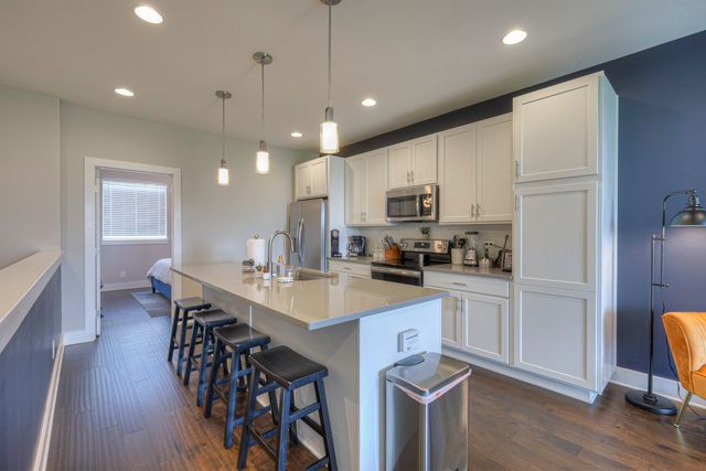 64 Fern Ave Unit 5, Nashville, TN 37207