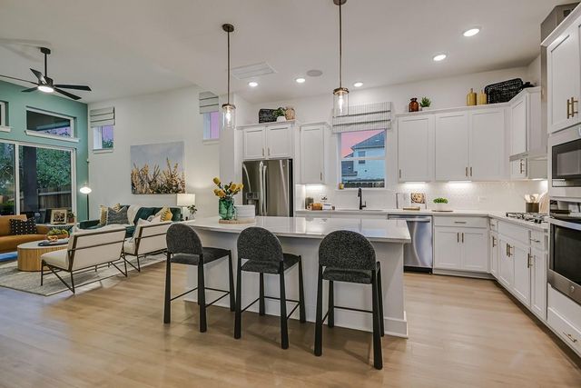 1316 South Brook DR, Leander, TX 78641