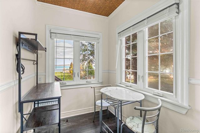 115 Biddle Avenue, Wyandotte, MI 48192