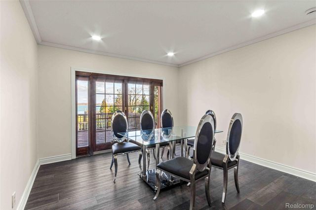 115 Biddle Avenue, Wyandotte, MI 48192