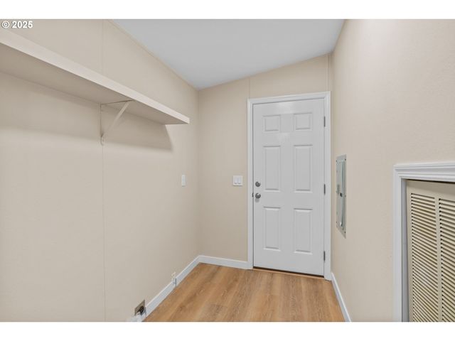 1202 N PARK Ave, Eugene, OR 97404