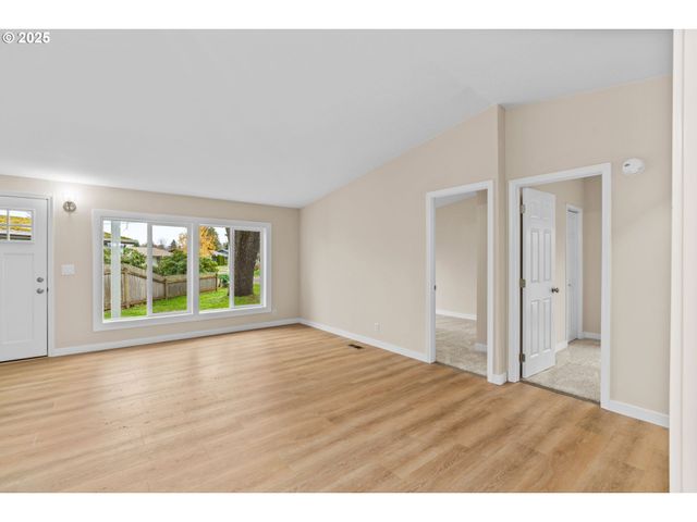 1202 N PARK Ave, Eugene, OR 97404