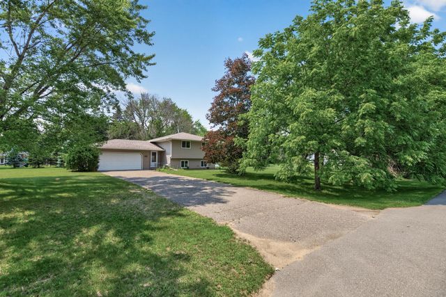 15730 Ferret Street NW, Anoka, MN 55303