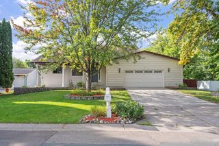 12083 Robin Road, Maple Grove, MN 55369