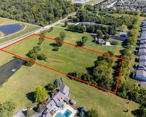 7301 E Edgewood Avenue, Indianapolis, IN 46239