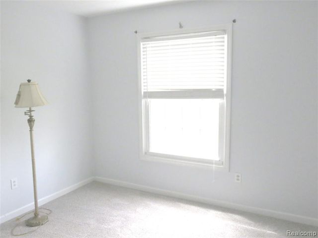 2662 Wildwood Court, Lake Orion, MI 48360