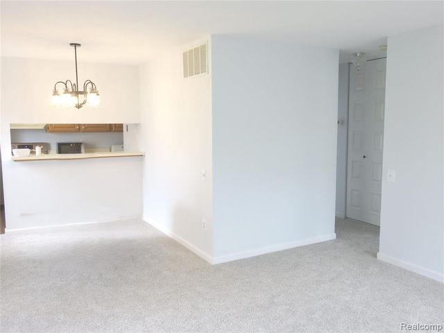 2662 Wildwood Court, Lake Orion, MI 48360
