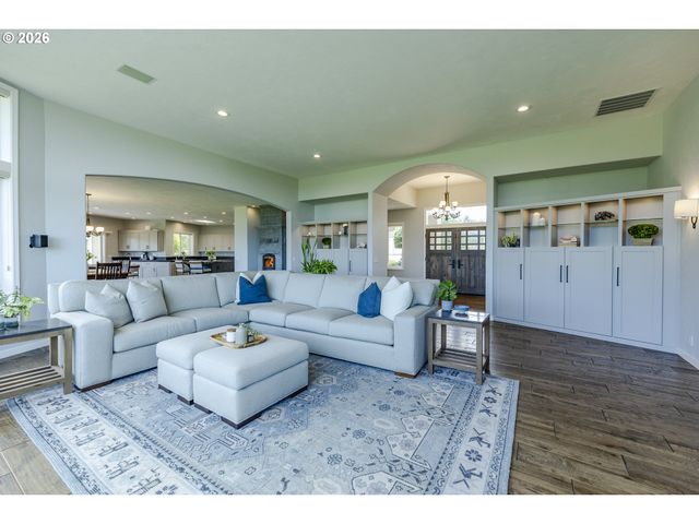 33685 VAN DUYN Rd, Eugene, OR 97408