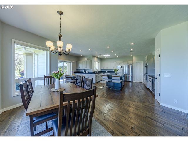 33685 VAN DUYN Rd, Eugene, OR 97408