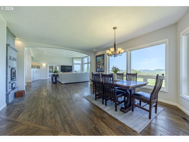 33685 VAN DUYN Rd, Eugene, OR 97408
