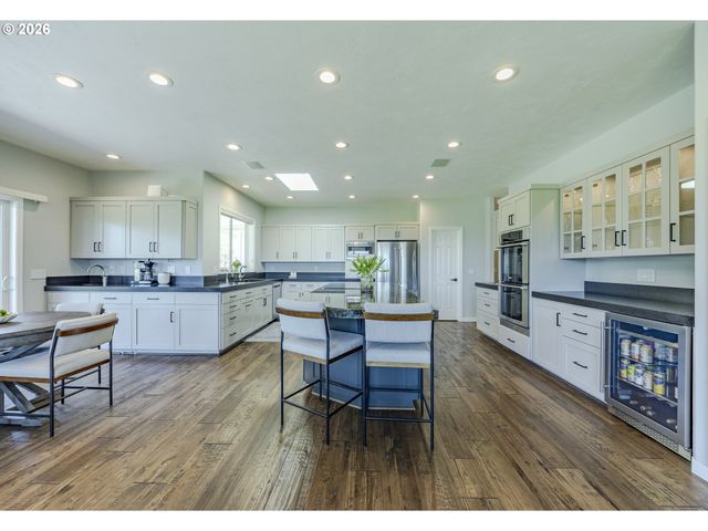 33685 VAN DUYN Rd, Eugene, OR 97408