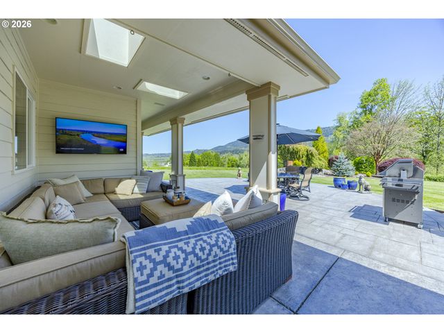33685 VAN DUYN Rd, Eugene, OR 97408
